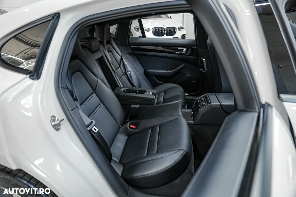 Porsche Panamera 4 E-Hybrid Platinum Edition - 10