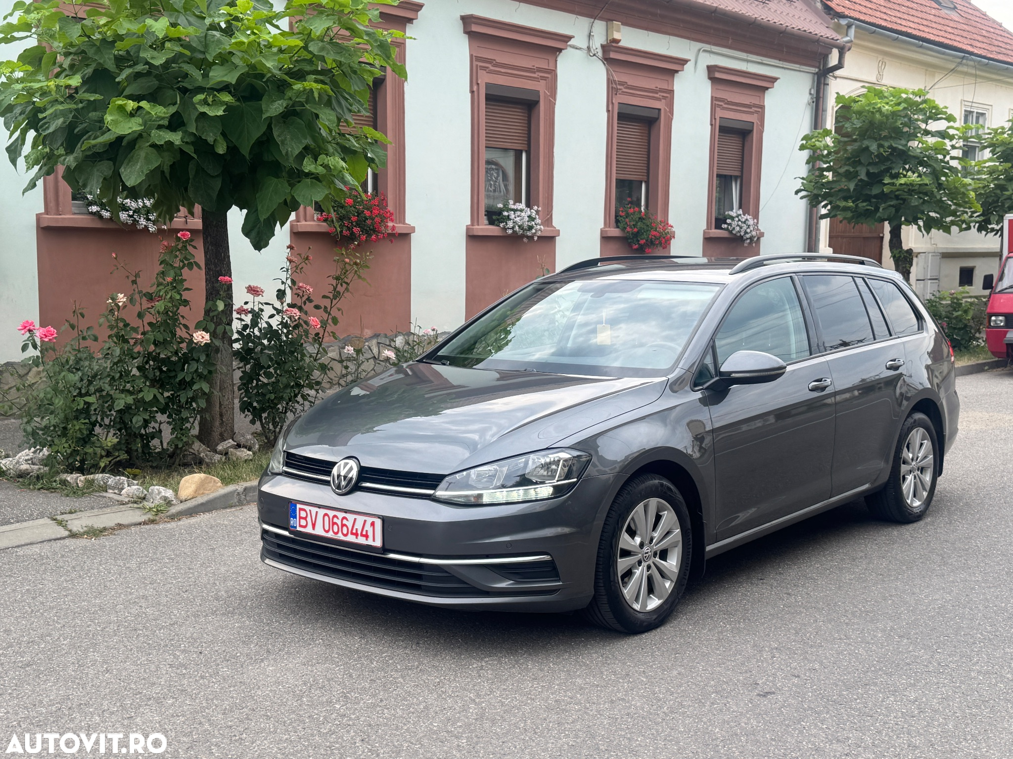 Volkswagen Golf Variant 1.6 TDI SCR Join - 19