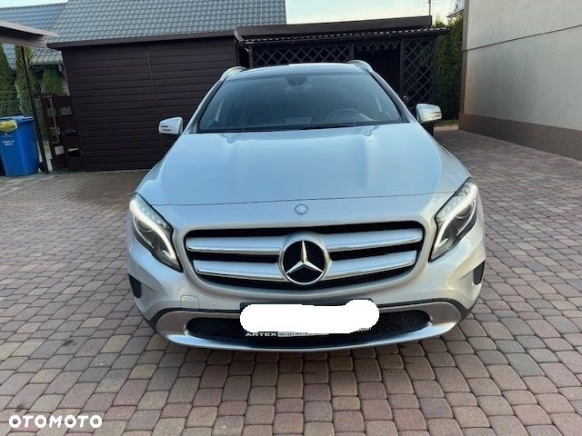 Mercedes-Benz GLA 220 CDI 4Matic 7G-DCT - 3