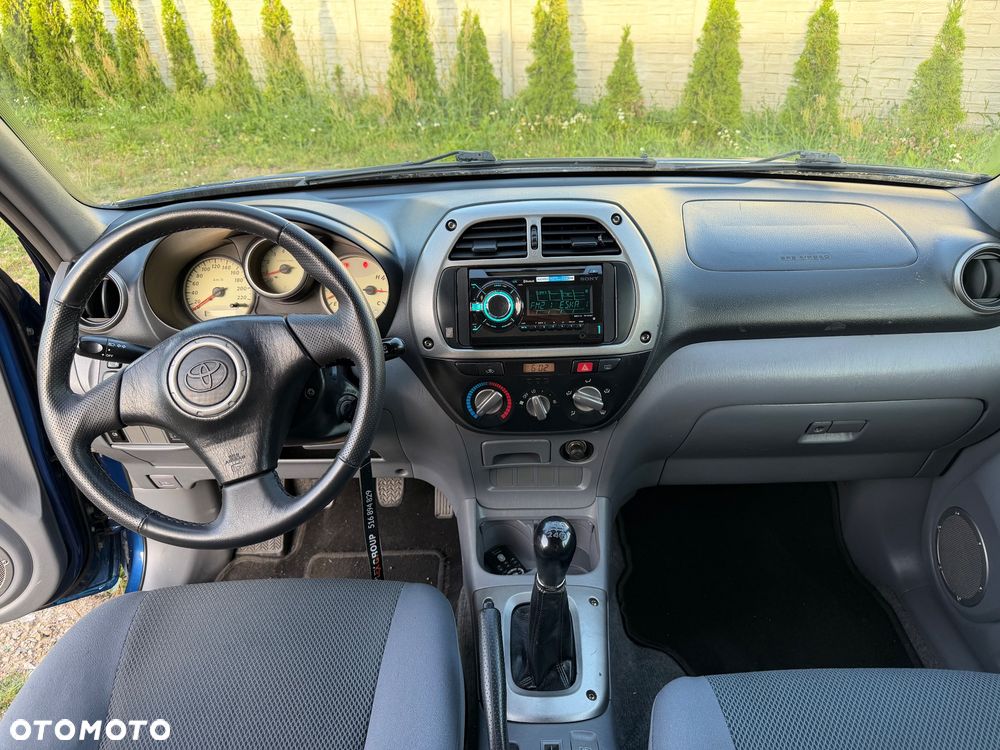 Toyota RAV4 - 12