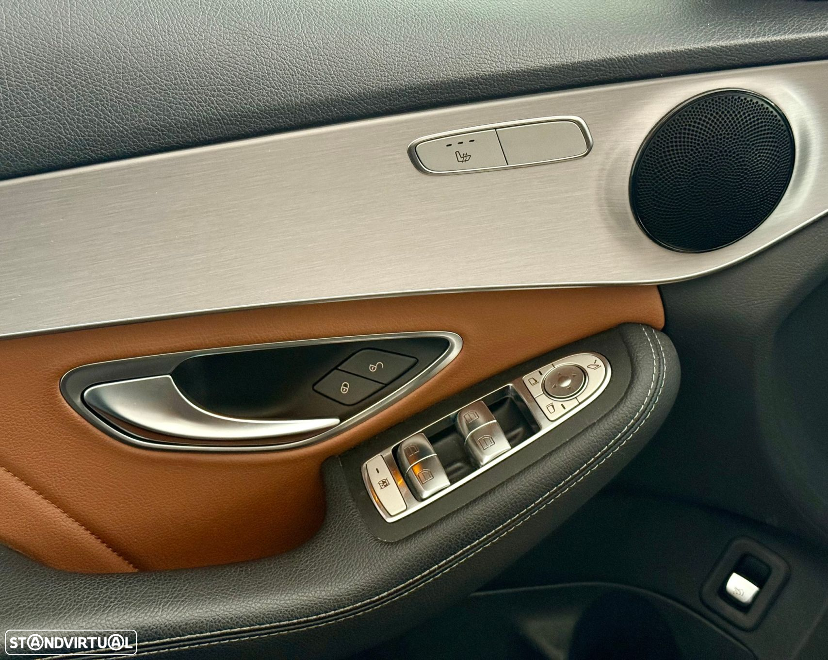 Mercedes-Benz C 300 de AMG Line - 39