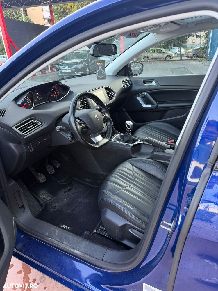 Peugeot 308 - 4