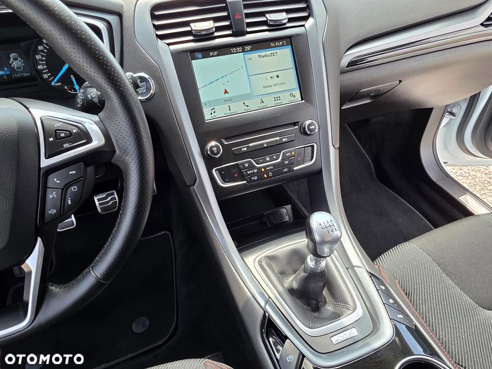 Ford Mondeo 1.5 EcoBoost ST-Line - 25