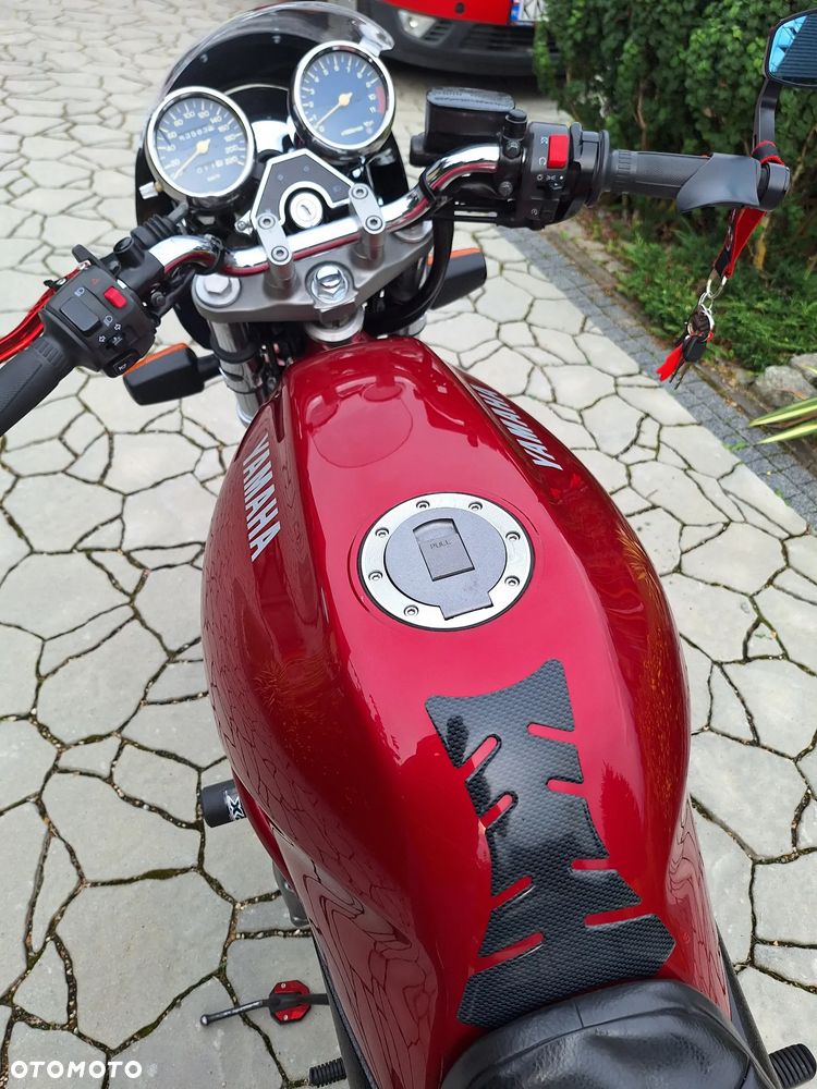 Yamaha XJ - 11