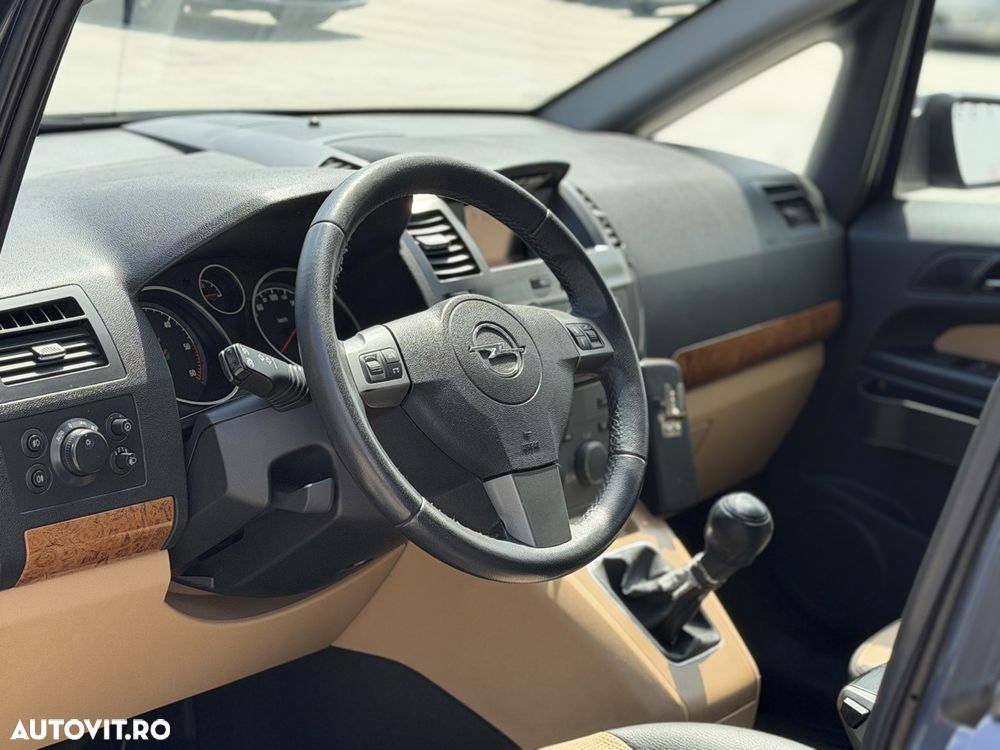 Opel Zafira - 6