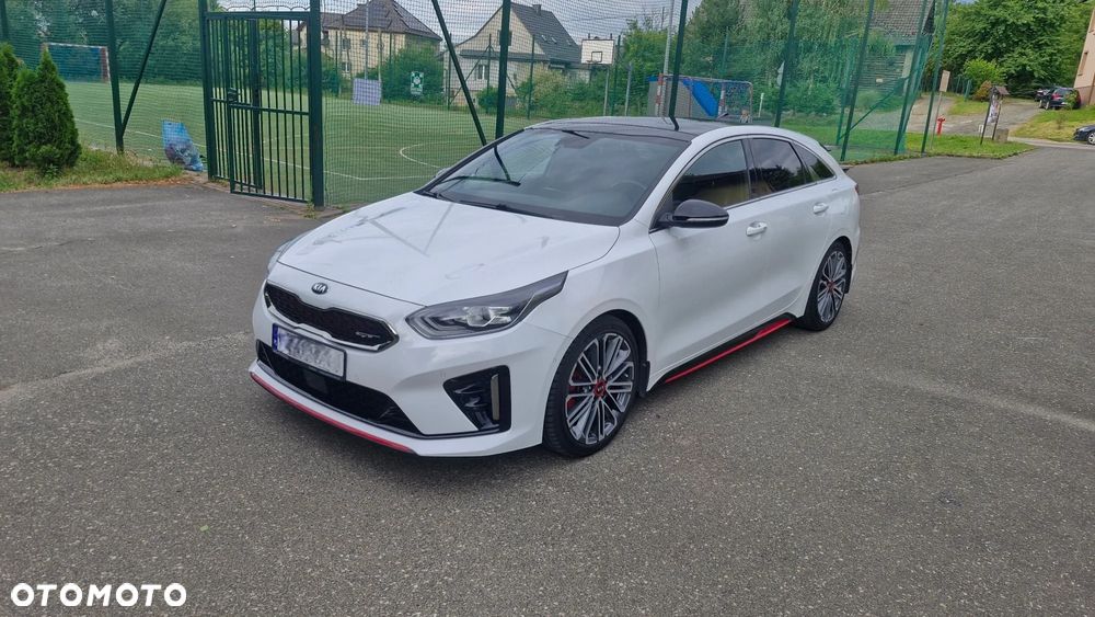 Kia ProCeed - 1