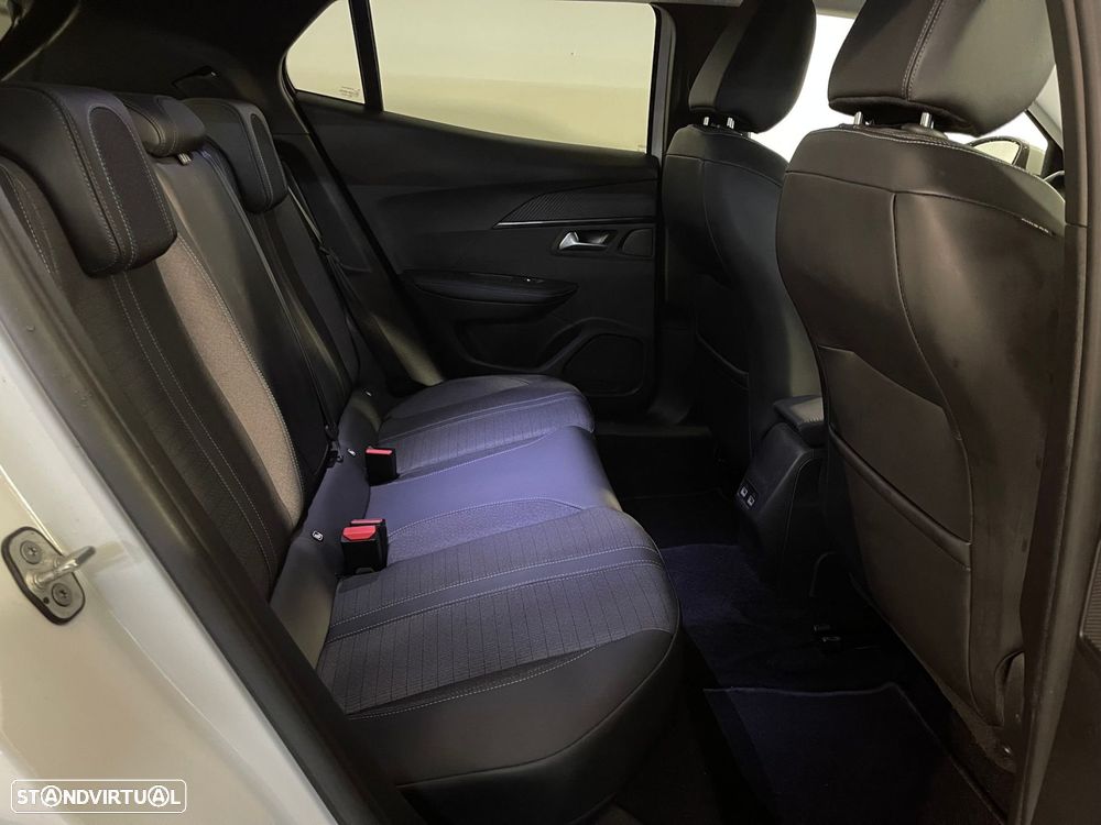 Peugeot e-2008 50 kWh Allure - 16