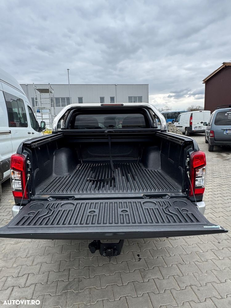 Mitsubishi L200 Double Cab 2.2 DI-D M/T Invite - 17