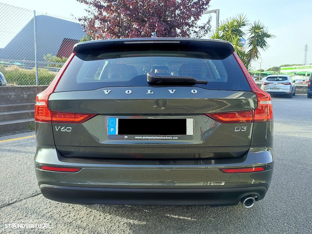 Volvo V60 2.0 D3 Momentum Geartronic - 4