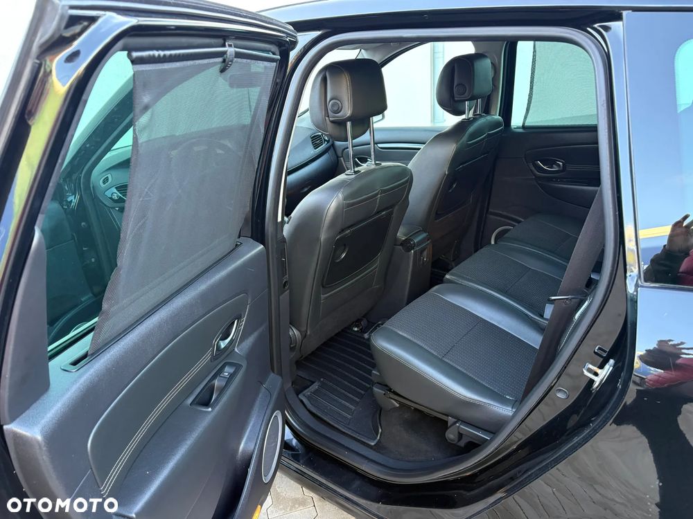 Renault Scenic - 18