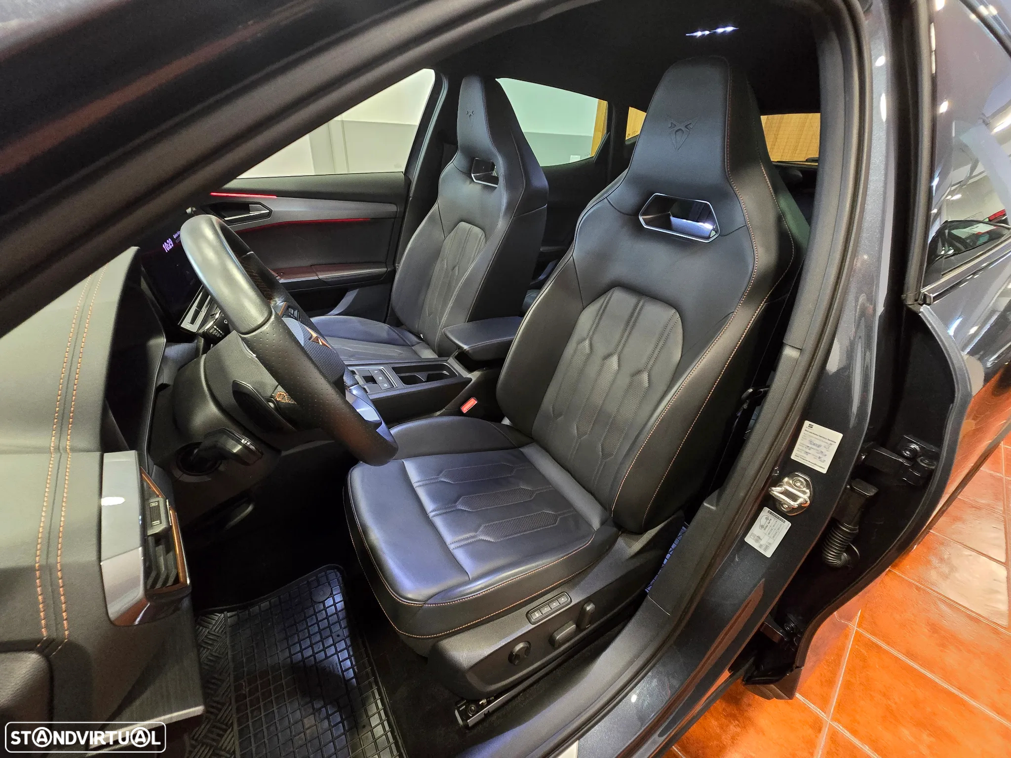 Cupra Formentor 1.4 e-Hybrid DSG VZ - 25