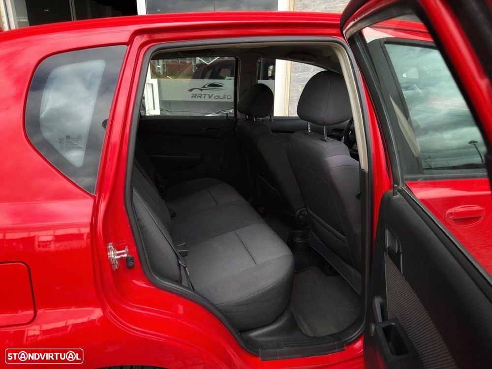 Chevrolet Aveo 1.2 L - 14
