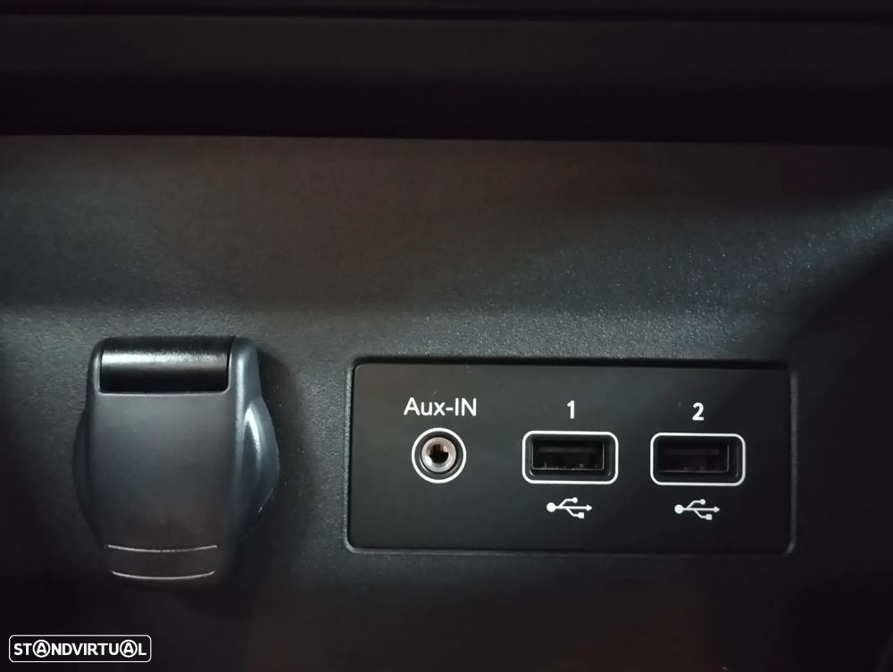 Renault Clio 1.0 TCe Evolution Bi-Fuel - 35