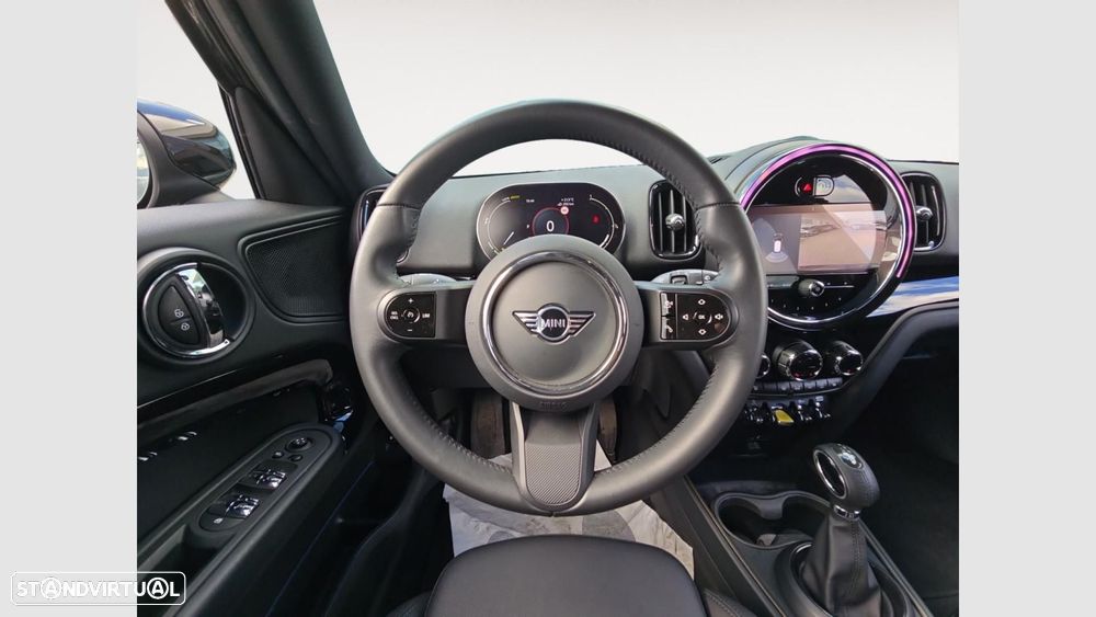 MINI Countryman Cooper SE Premium Classic Auto - 11