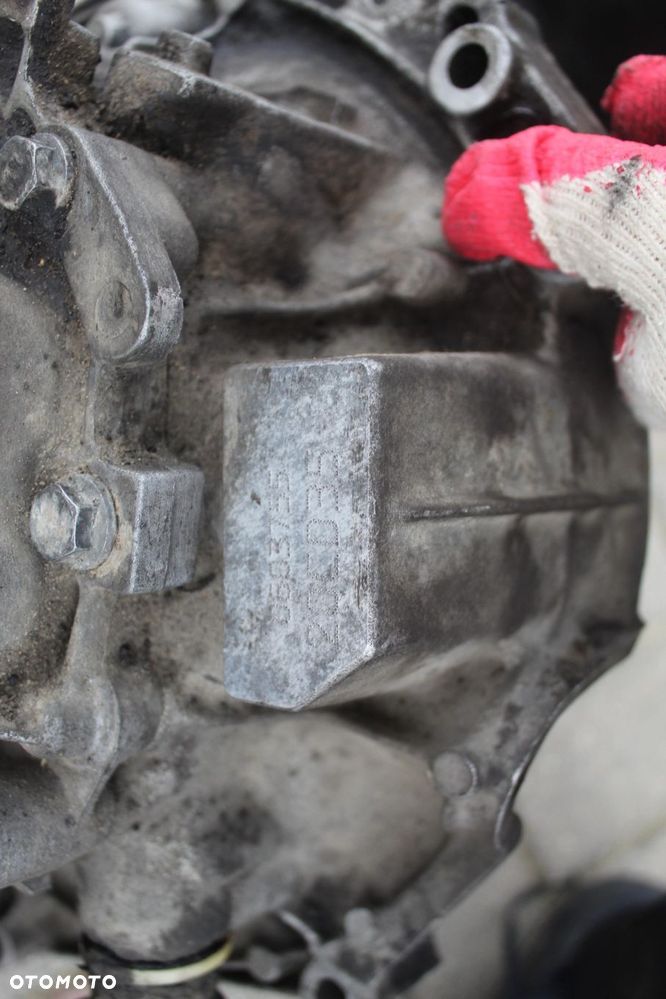 SKRZYNIA BIEGÓW PEUGEOT PARTNER I 1.4 20CD35 - 6