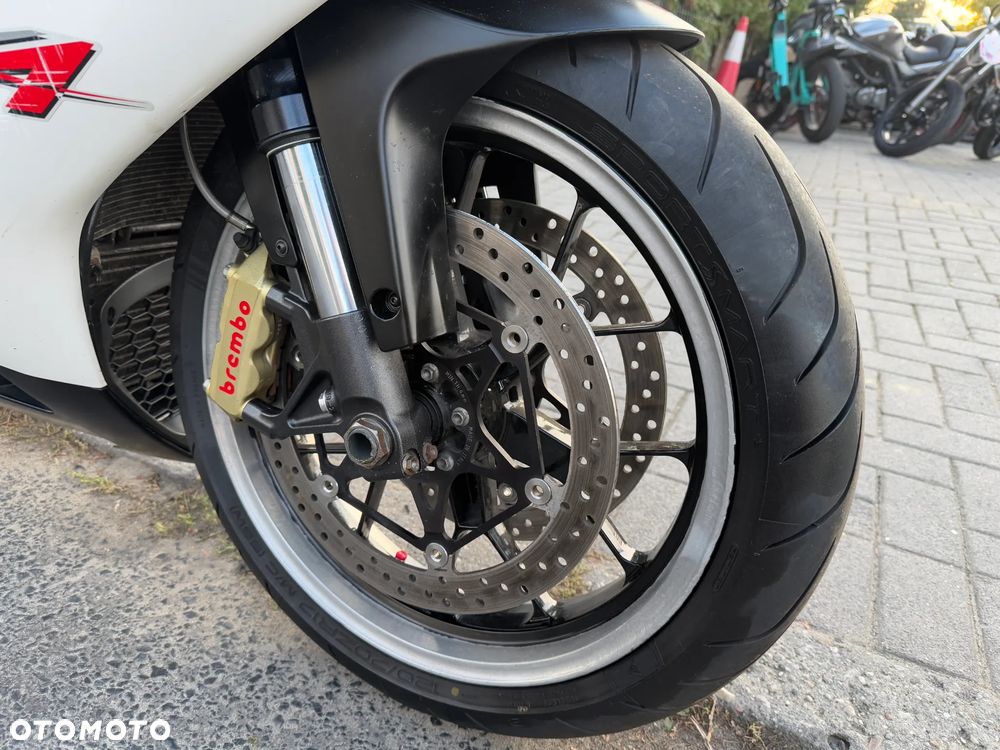 Aprilia RSV - 17