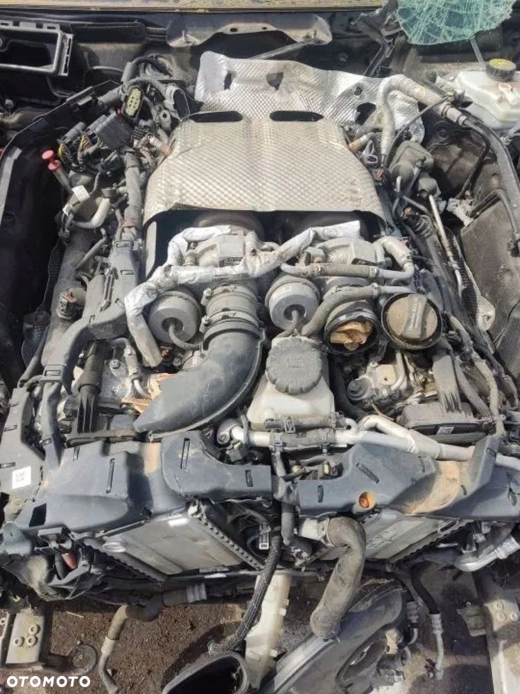 MRECEDES W205 SILNIK 4.0 V8 BI TURBO 177980 AMG - 1