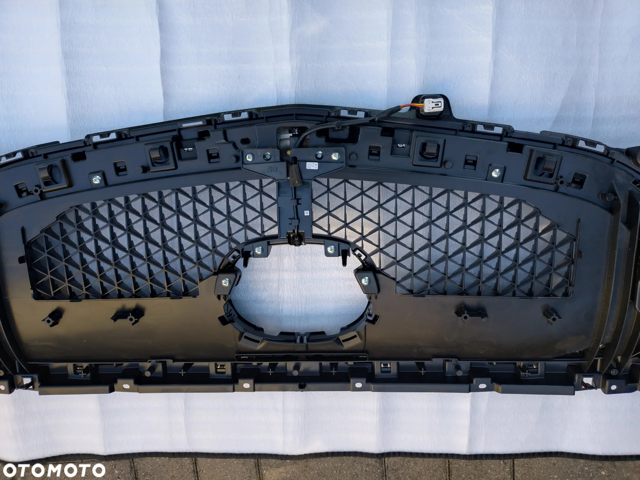 MAZDA CX5 II 17- GRILL ATRAPA KAMERA ORYGINAŁ NOWA - 6