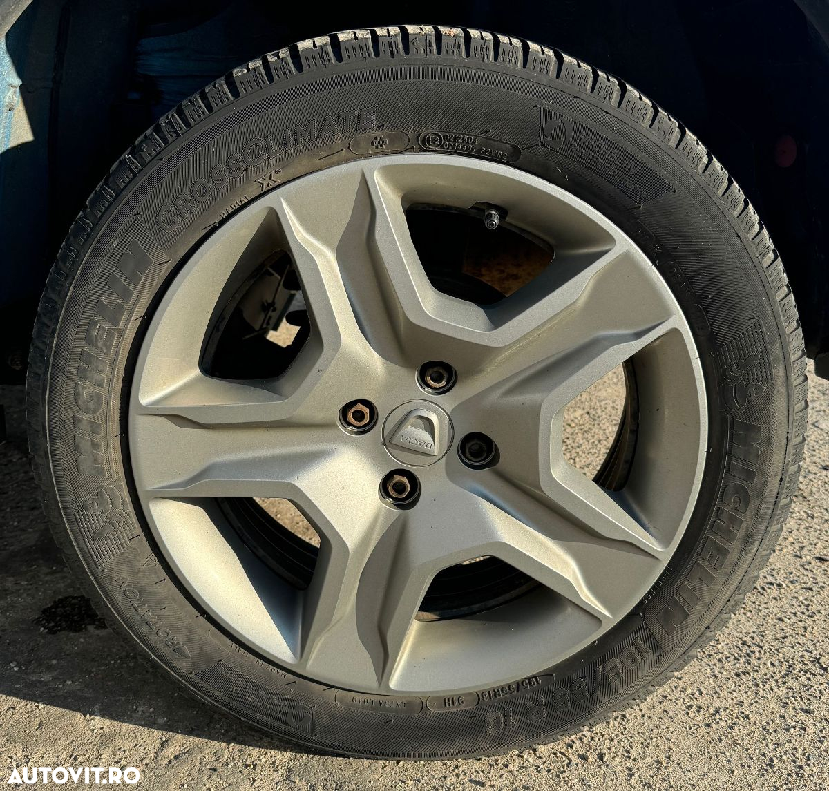 Dacia Sandero - 4