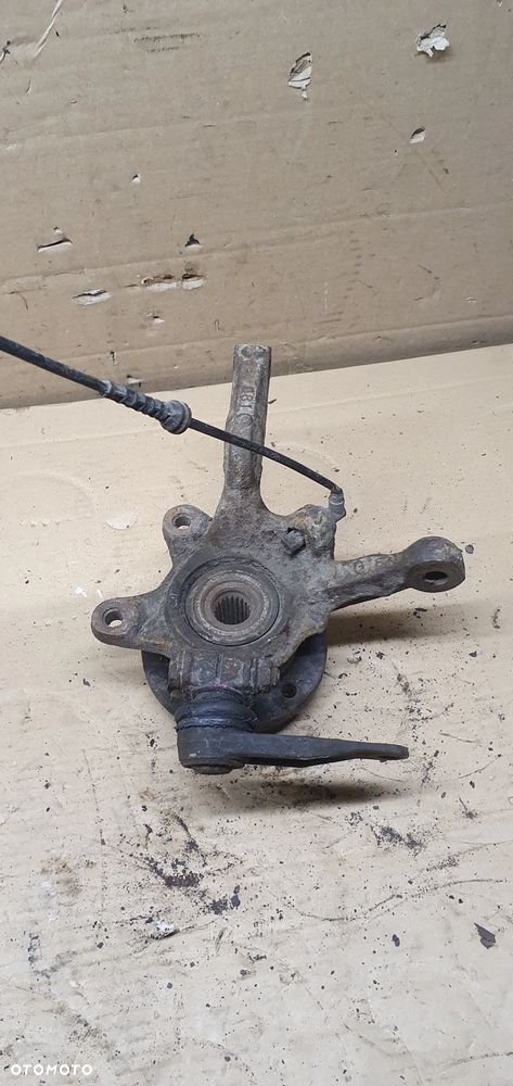 Zwrotnica prawy przód przednia prawa Renault Clio II - 4