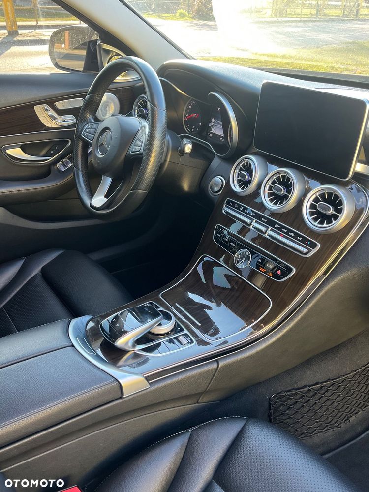 Mercedes-Benz Klasa C 300 7G-TRONIC Exclusive - 8