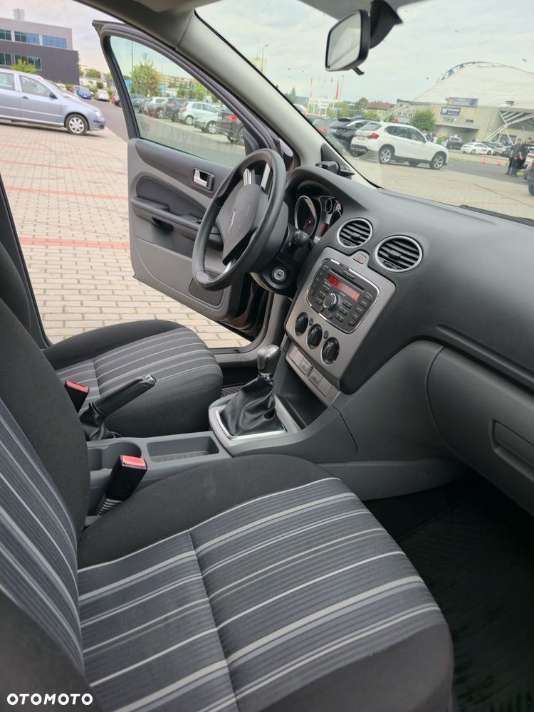Ford Focus 1.6 FX Silver - 24