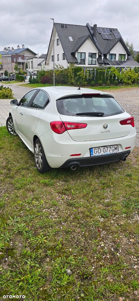 Alfa Romeo Giulietta 2.0 JTDM Distinctive - 7