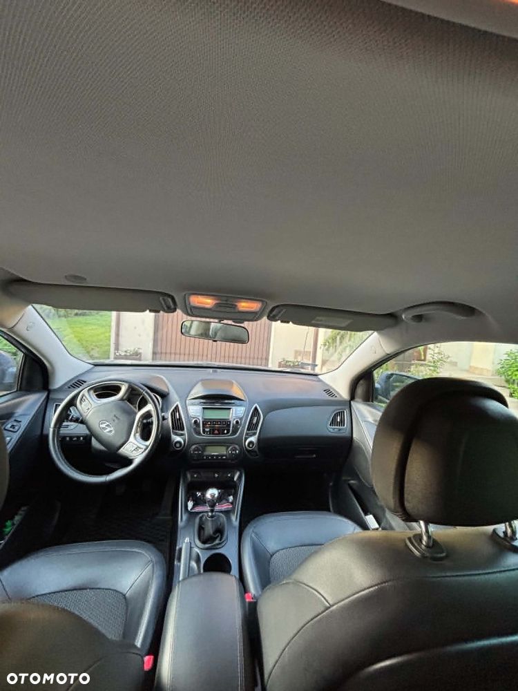 Hyundai ix35 2.0 CRDi Comfort 4WD - 2