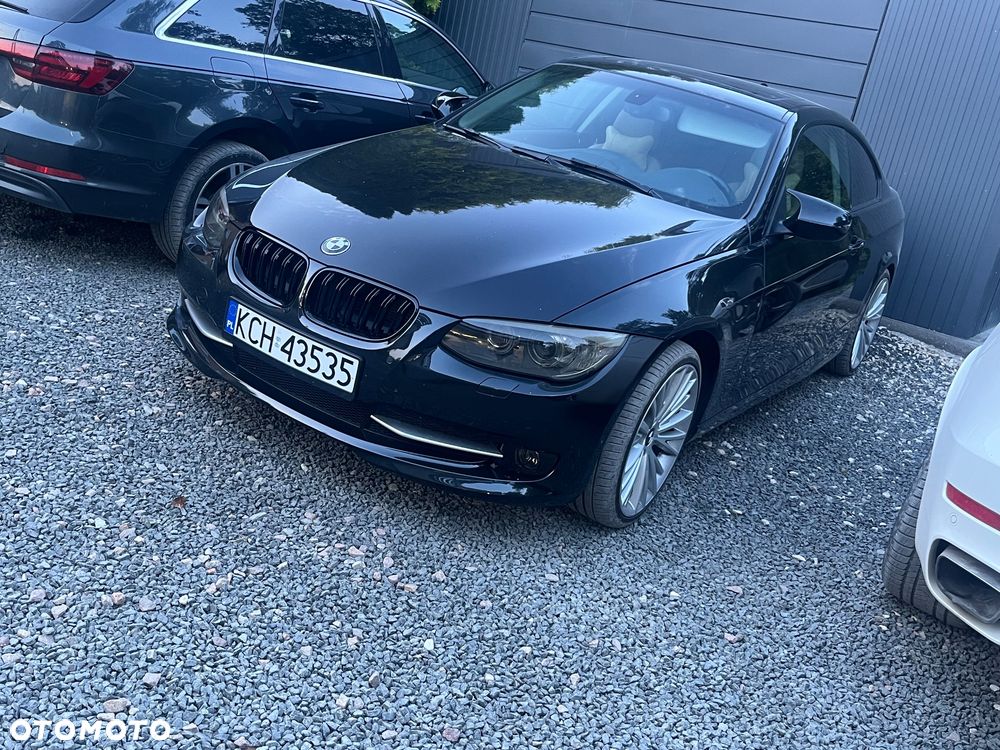 BMW Seria 3 320i - 1