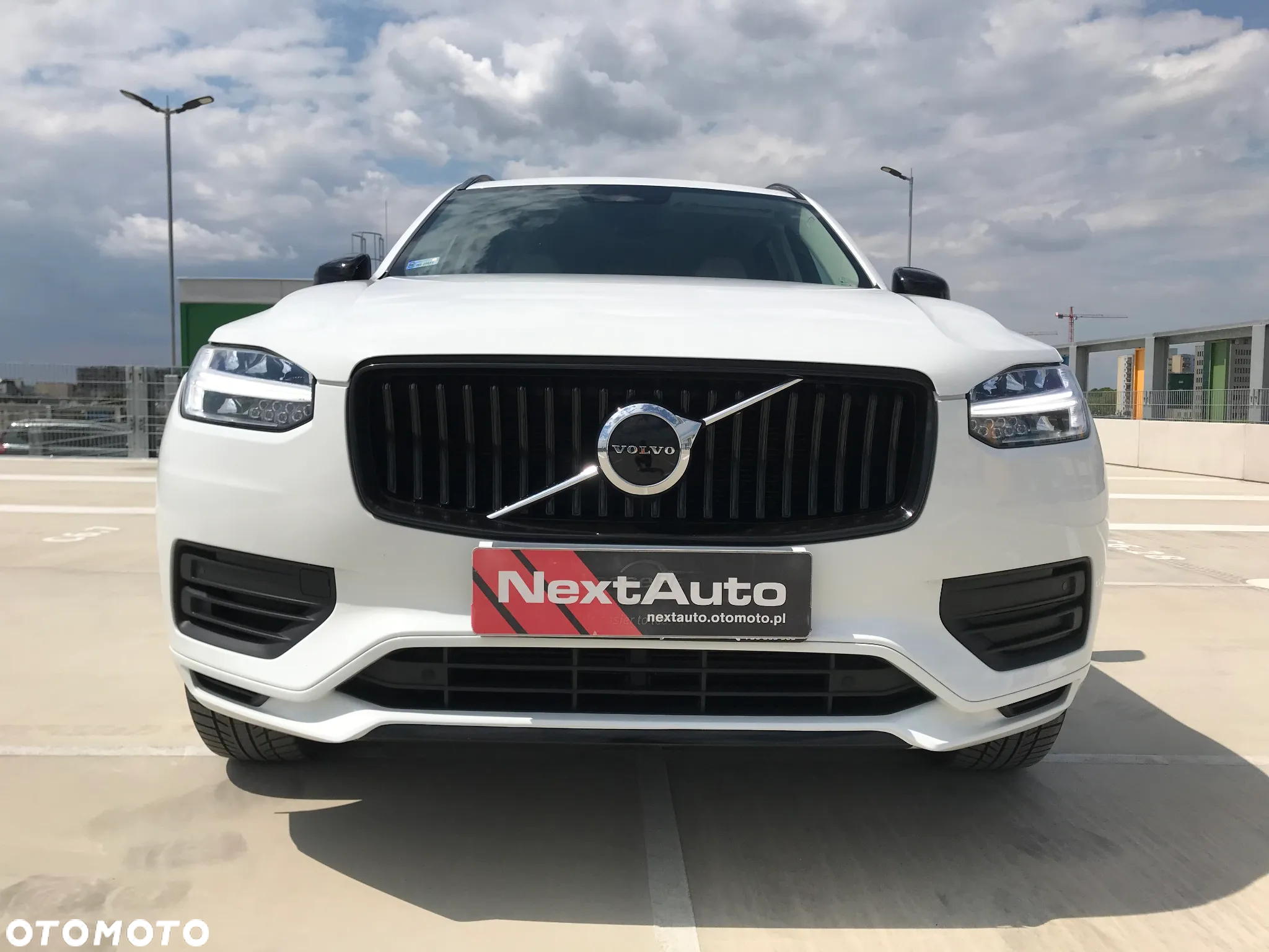 Volvo XC 90 T8 AWD Plug-In Hybrid R-Design 7os - 3
