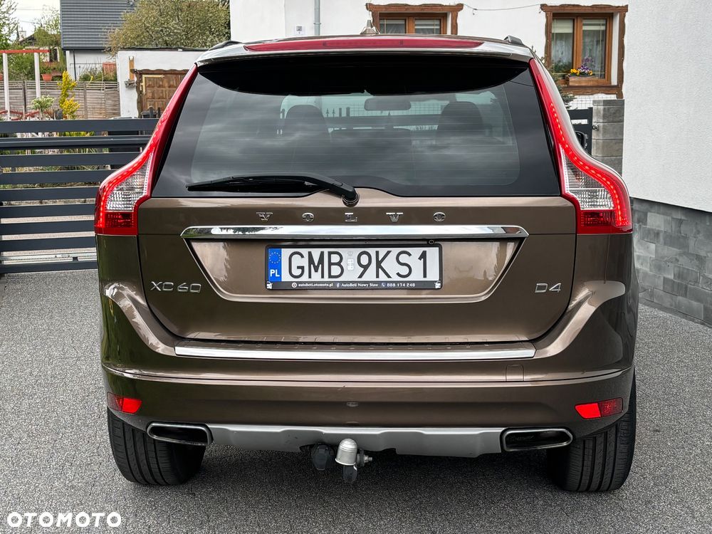 Volvo XC 60 D4 Momentum Pro - 22
