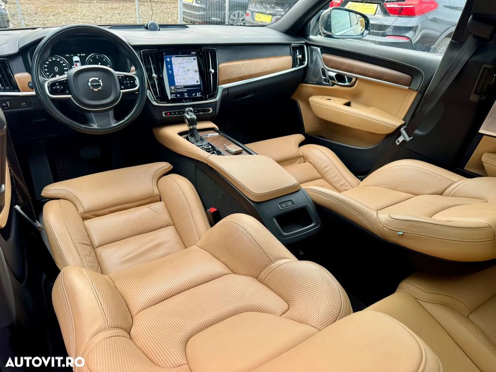 Volvo V90 D5 AWD Geartronic Momentum Pro - 22