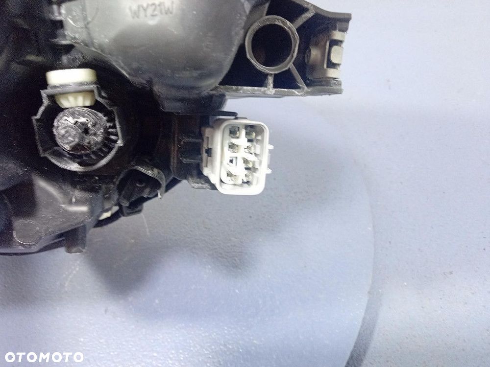 TOYOTA AURIS II LIFT 15-18 HYBRID REFLEKTOR LEWY LAMPA PRZÓD 81110-02K30 - 7