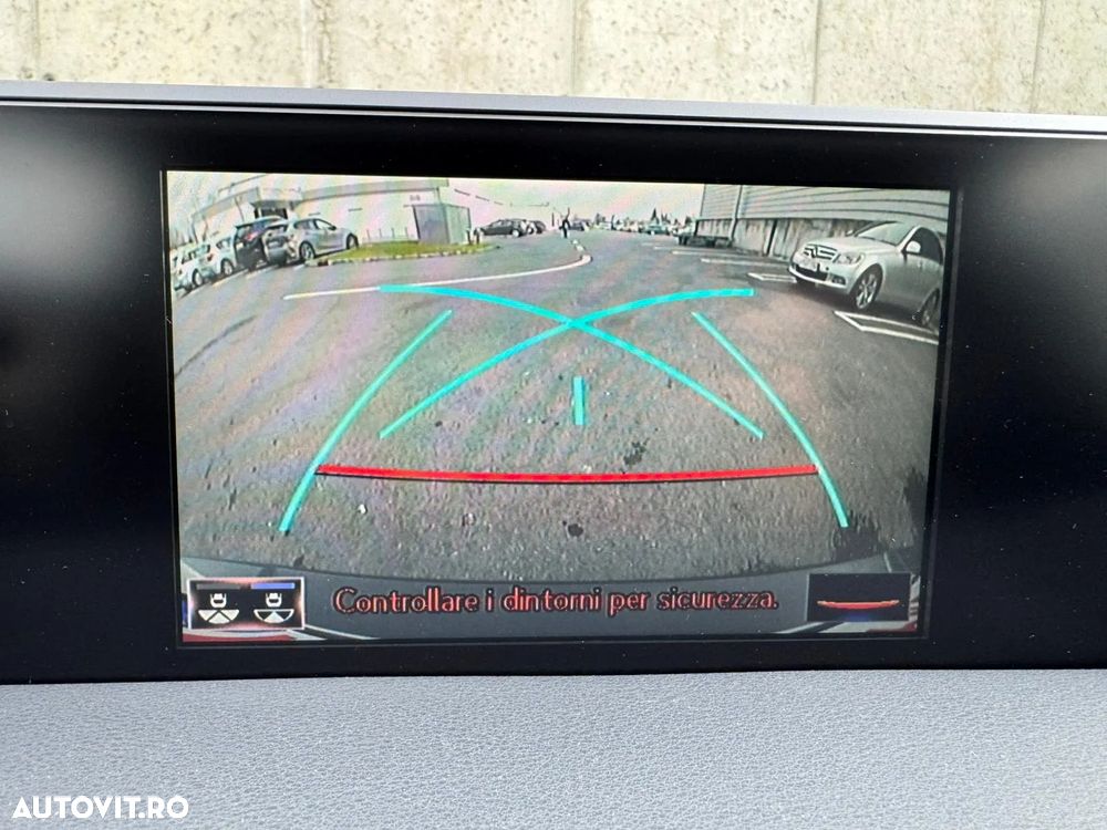 Lexus UX 250h 2.0L HEV 20H- (178 HP) 4X4 CVT Executive - 12