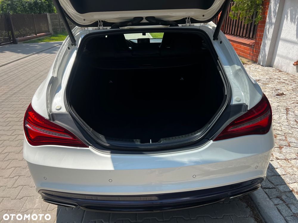 Mercedes-Benz CLA - 17