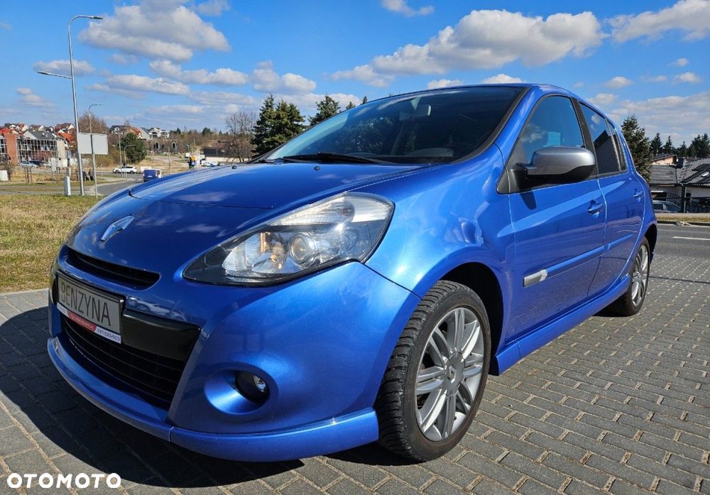 Renault Clio - 17