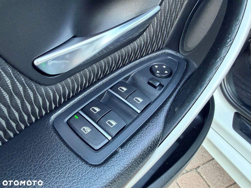BMW Seria 3 - 22