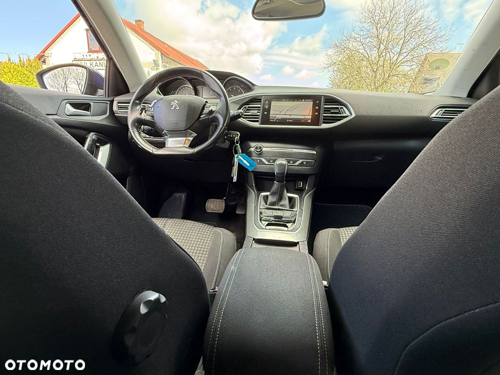 Peugeot 308 1.5 BlueHDi Active Pack Business S&S EAT8 - 21