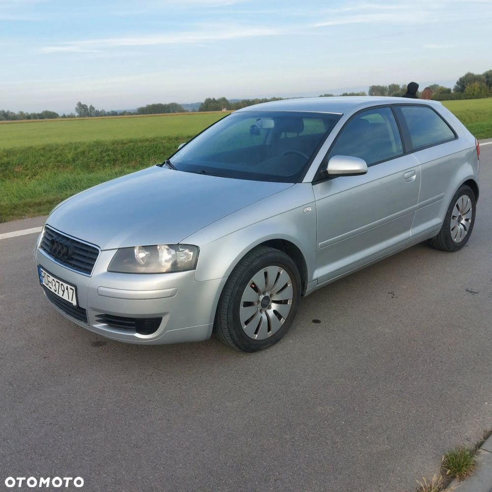 Audi A3 3-drzwiowe 1.6 Ambiente - 2