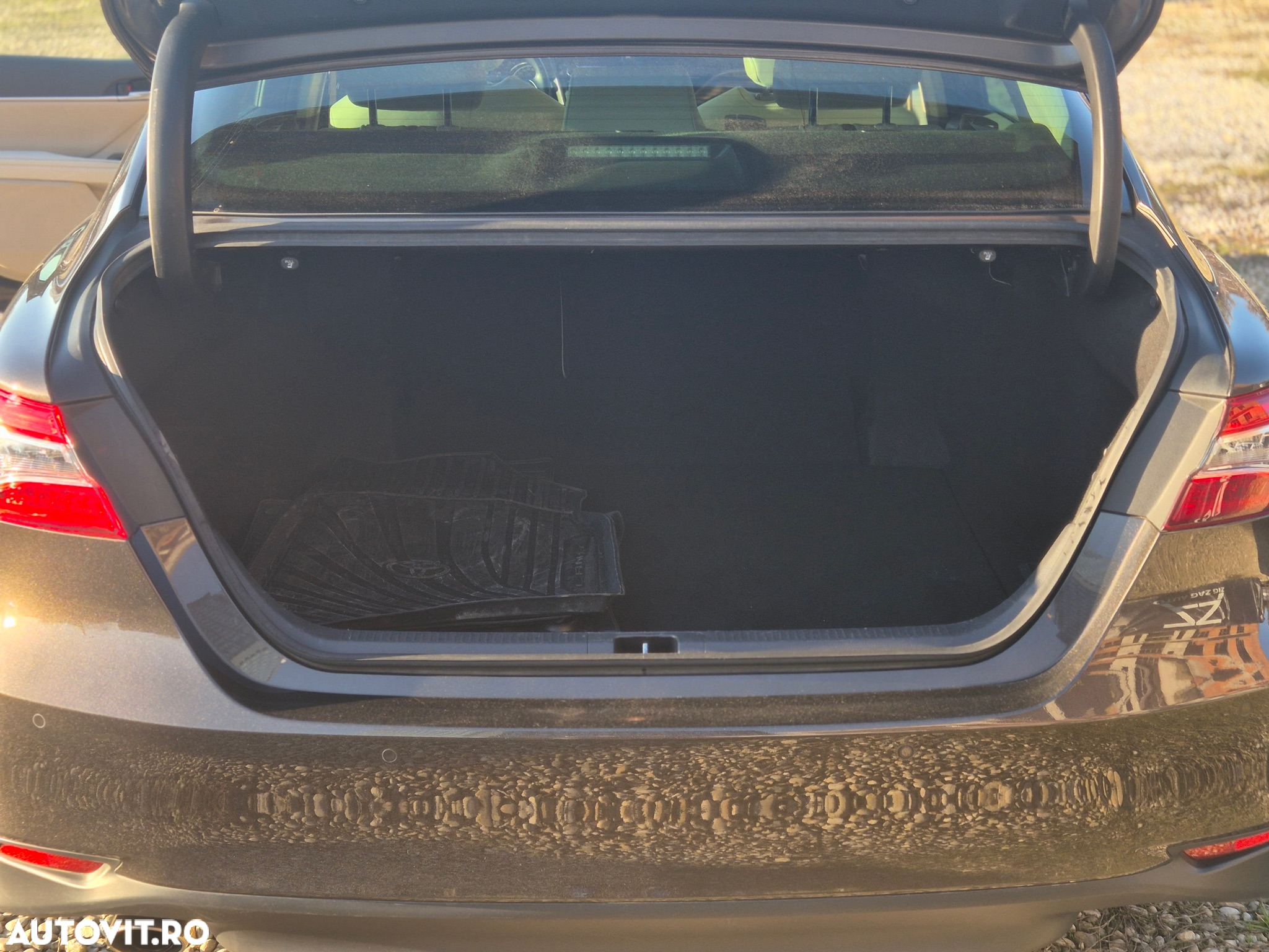 Toyota Camry 2.5 Hybrid Dynamic - 10