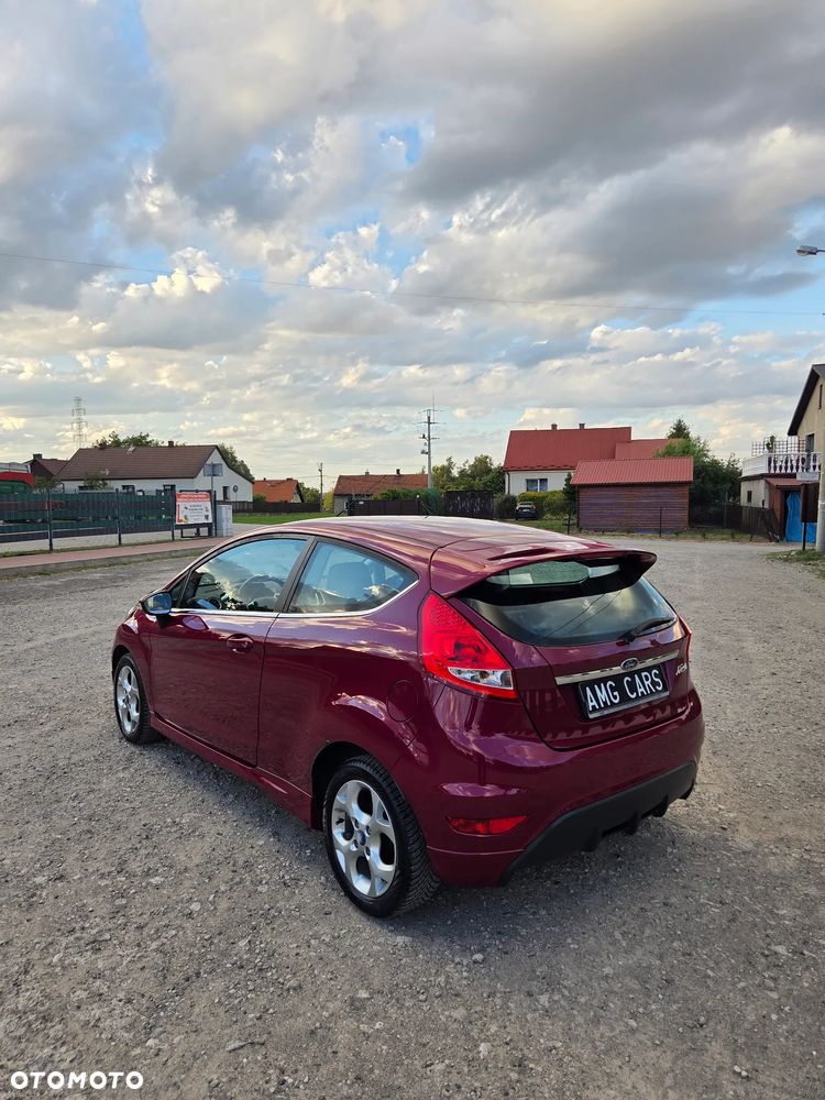 Ford Fiesta - 23
