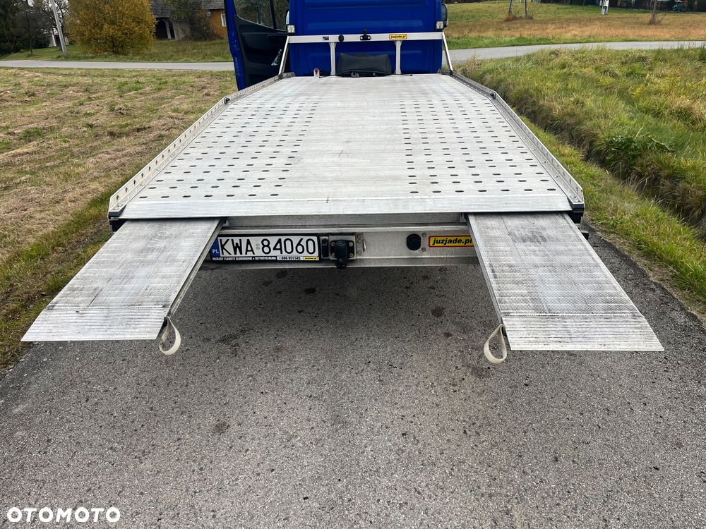 Mercedes-Benz SPRINTER - 13