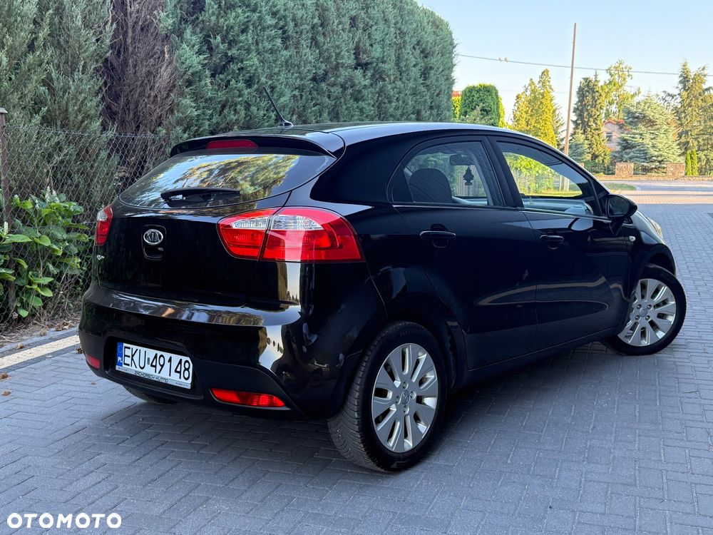 Kia Rio 1.2 Attract - 5