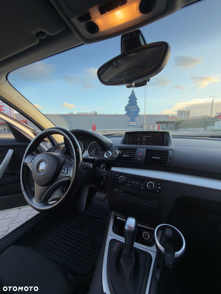 BMW Seria 1 120d DPF Edition Sport - 14