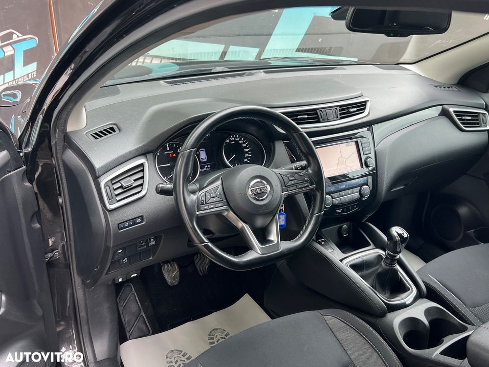 Nissan Qashqai 1.7 dCi ALL-MODE 4x4i ACENTA - 10