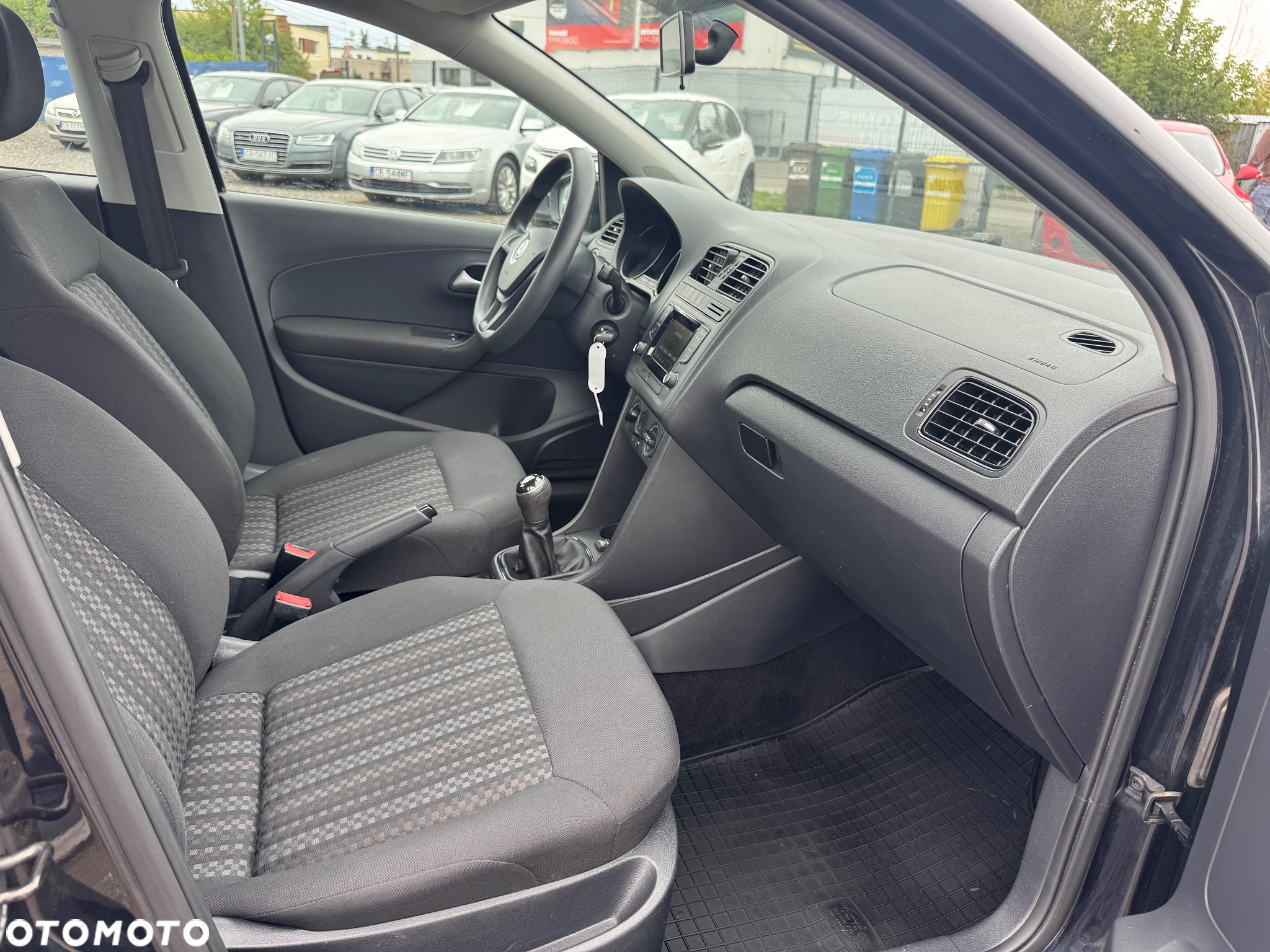 Volkswagen Polo 1.0 Trendline Perfectline - 24