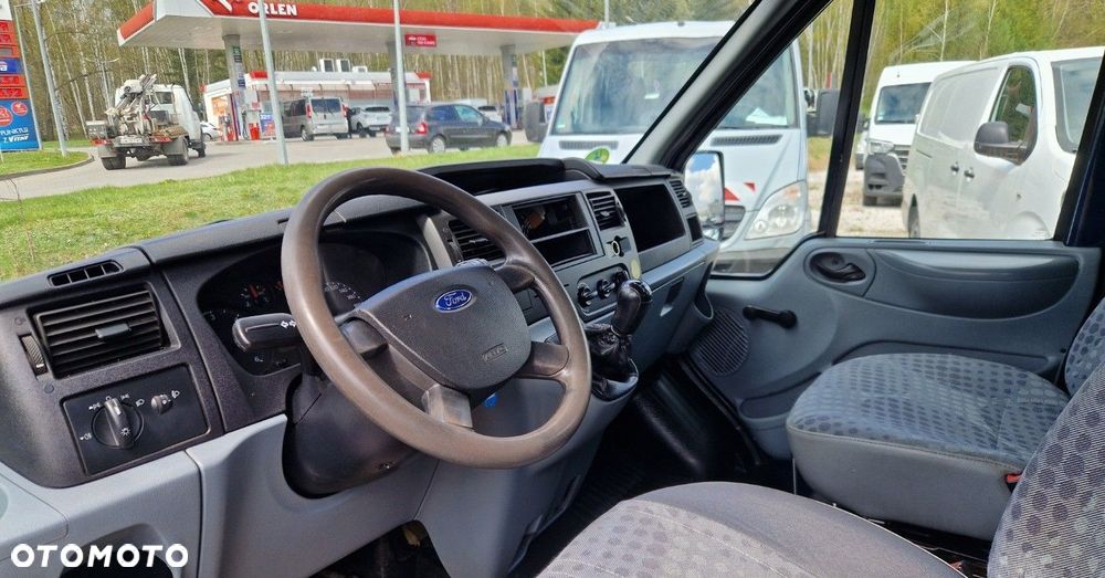 Ford Transit - 8
