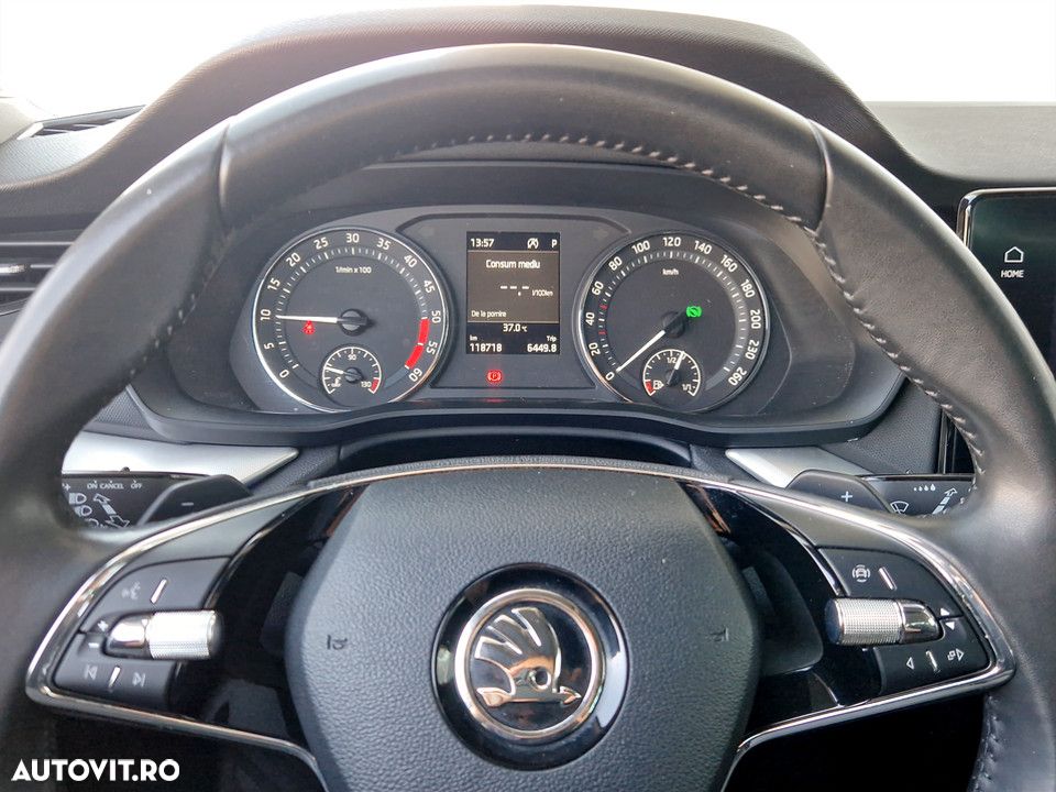 Skoda Octavia 2.0 TDI DSG Ambition - 20