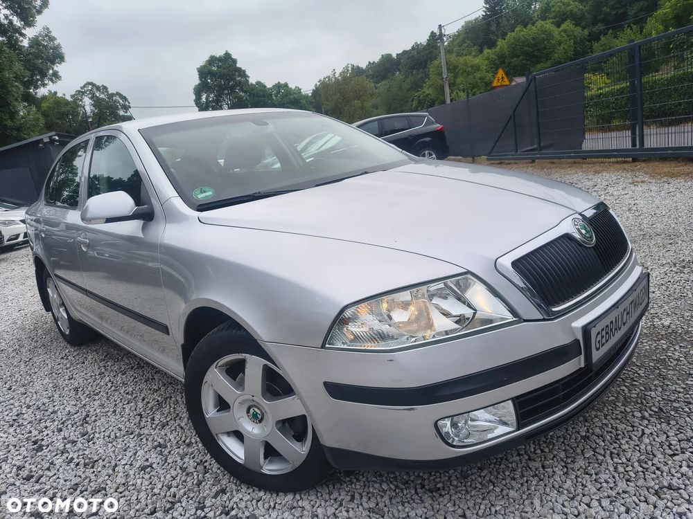 Skoda Octavia 1.6 FSI Elegance - 1