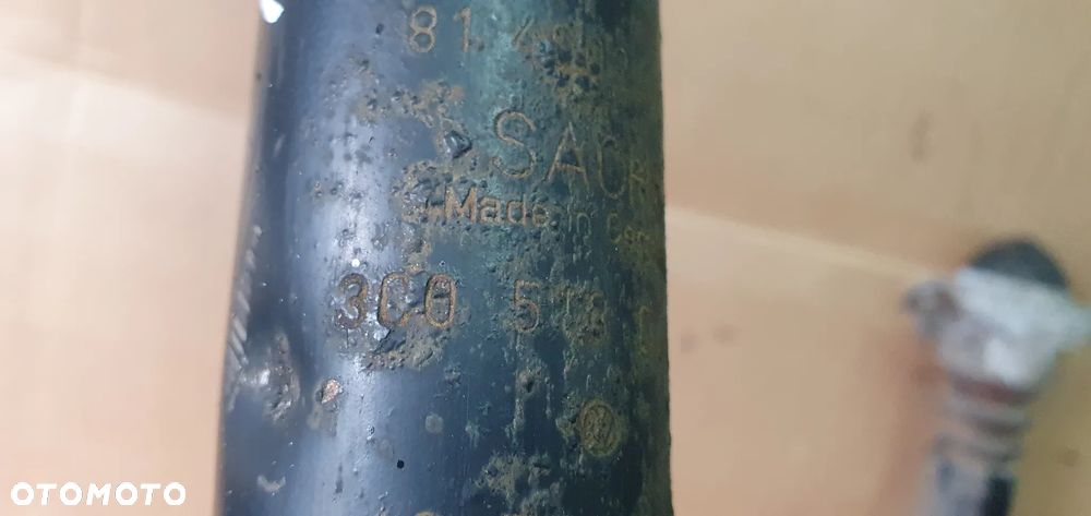 Amortyzator prawy lewy tył tylny VW Passat B6 kombi - 7